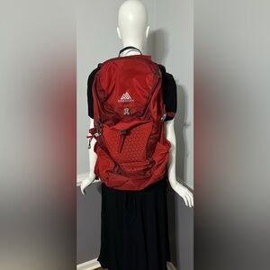 Gregory Zulu 30 Red Hiking Backpack Suspension Grid Support Rain Cover